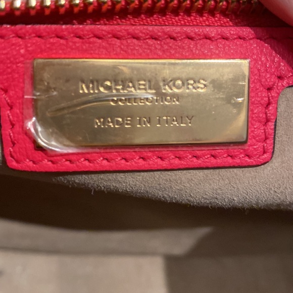 Michael Kors COLLECTION Large Bancroft - Hot Pink - Picture 6 of 12